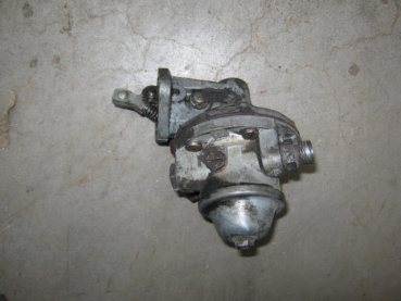 Kraftstoffpumpe mit Handhebel