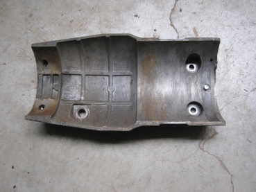 Halter für Lichtmaschine